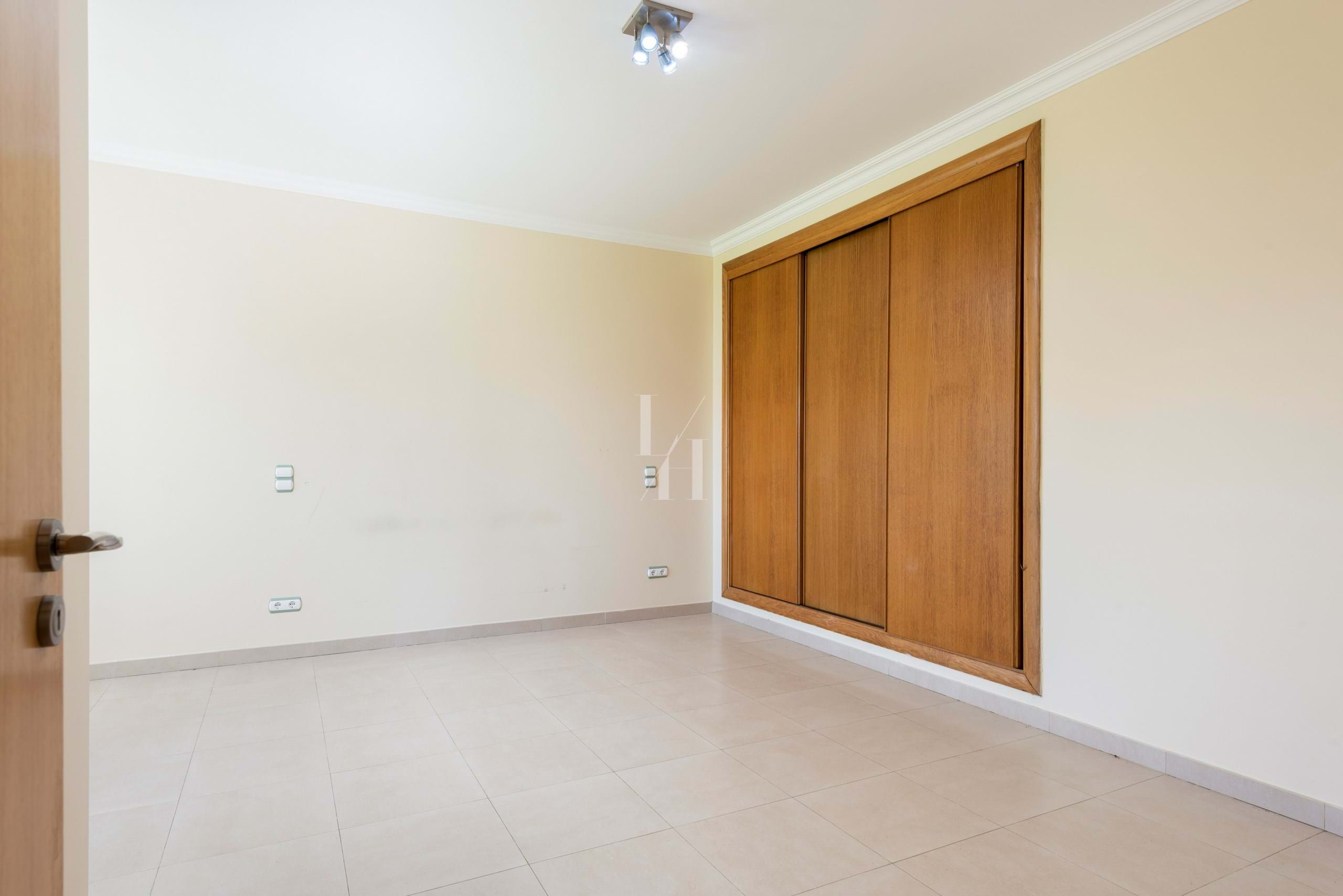 4 Bed, 4 Bath, HouseFor Sale, Loulé, Faro, 8100-098