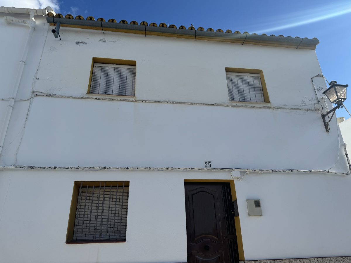 3 Bed, 1 Bath, HouseFor Sale, Olvera, Andalucia