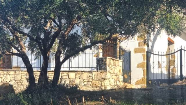 3 Bed, 2 Bath, HouseFor Sale, Chania, Crete