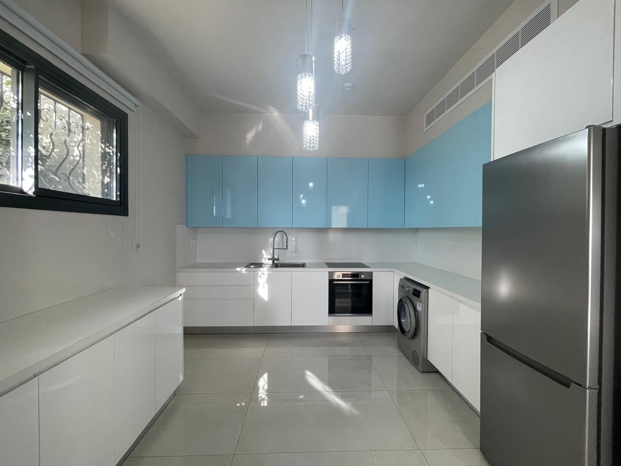 4 Bed, 4 Bath, HouseFor Sale, Paphos, Paphos