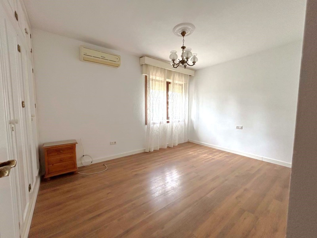 5 Bed, 3 Bath, HouseFor Sale, Mijas Costa, Malaga