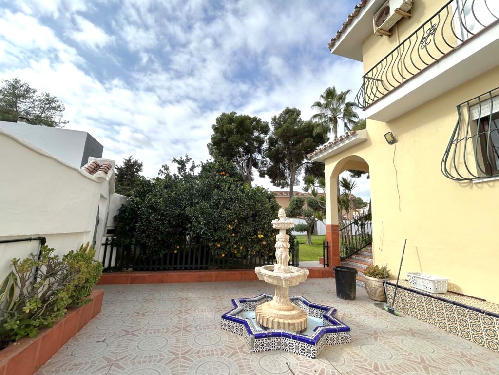 5 Bed, 3 Bath, HouseFor Sale, Mijas Costa, Malaga