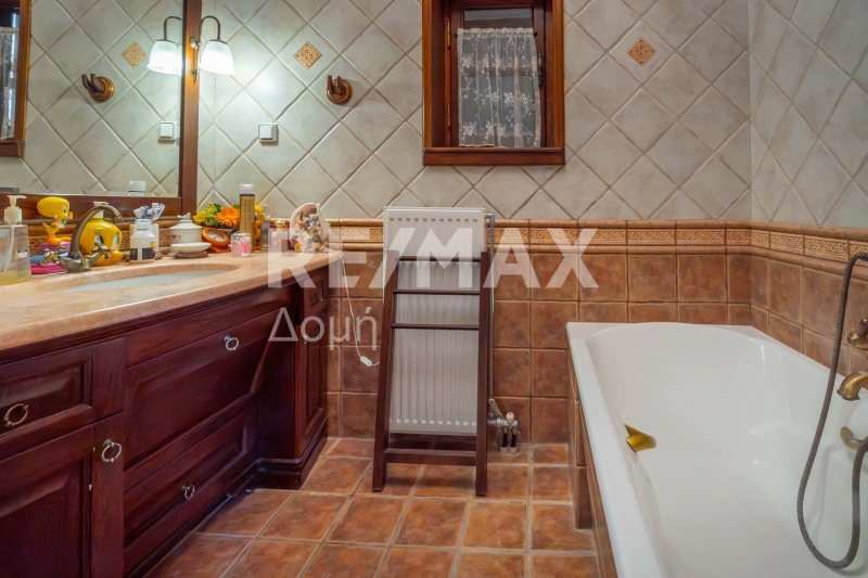 3 Bed, 4 Bath, HouseFor Sale, Center, Milies, Magnesia