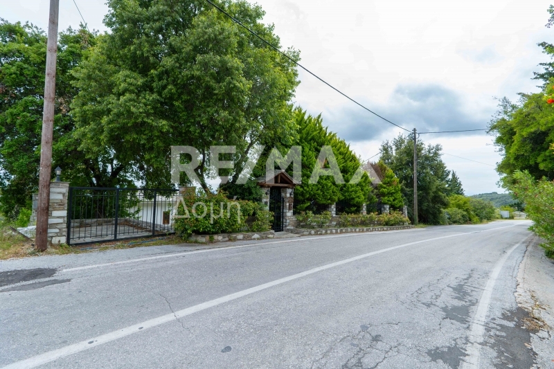 3 Bed, 4 Bath, HouseFor Sale, Center, Milies, Magnesia