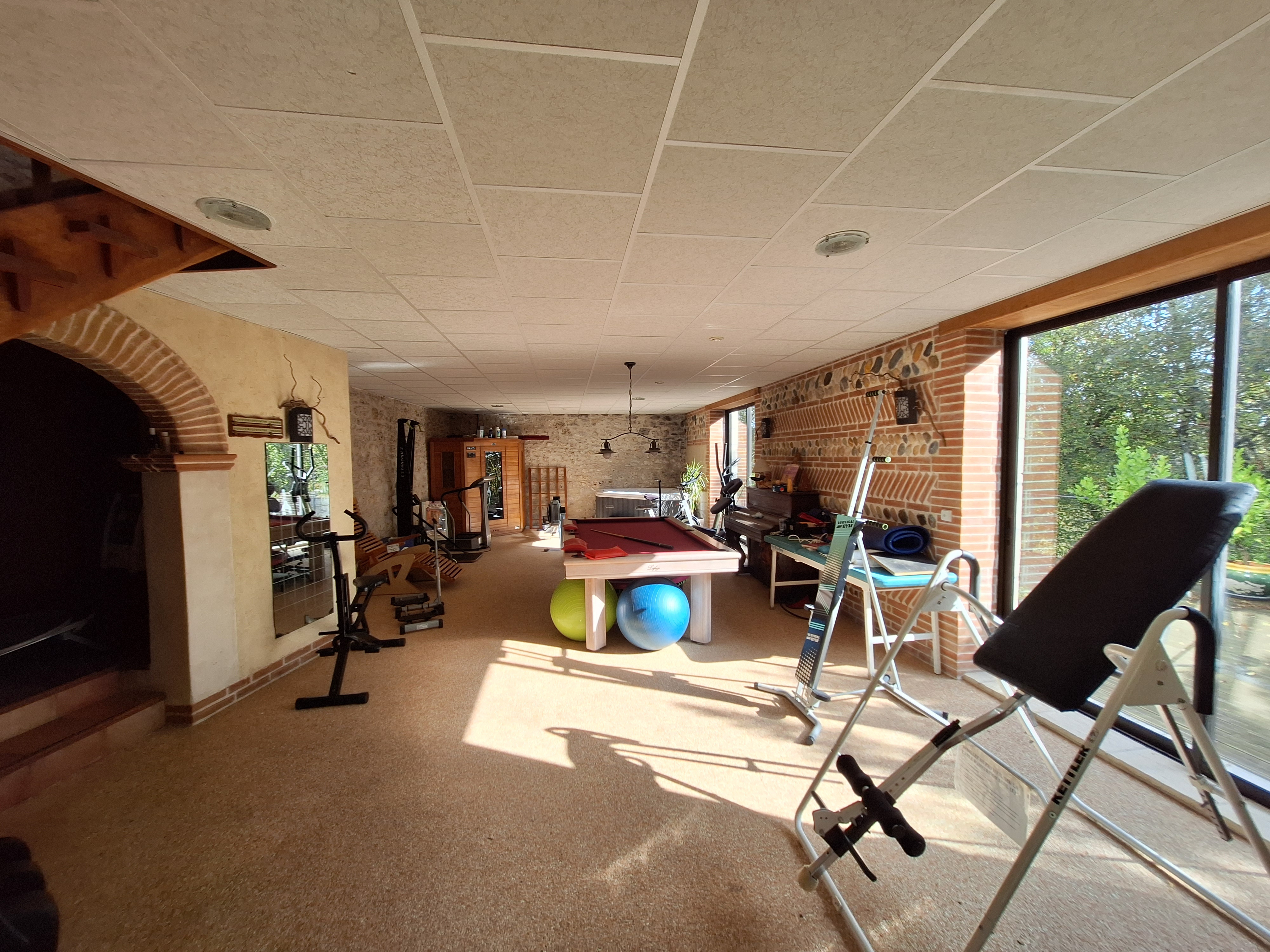 10 Bed, 8 Bath, HouseFor Sale, Montcuq, Lot, Midi-Pyrenees, 46800