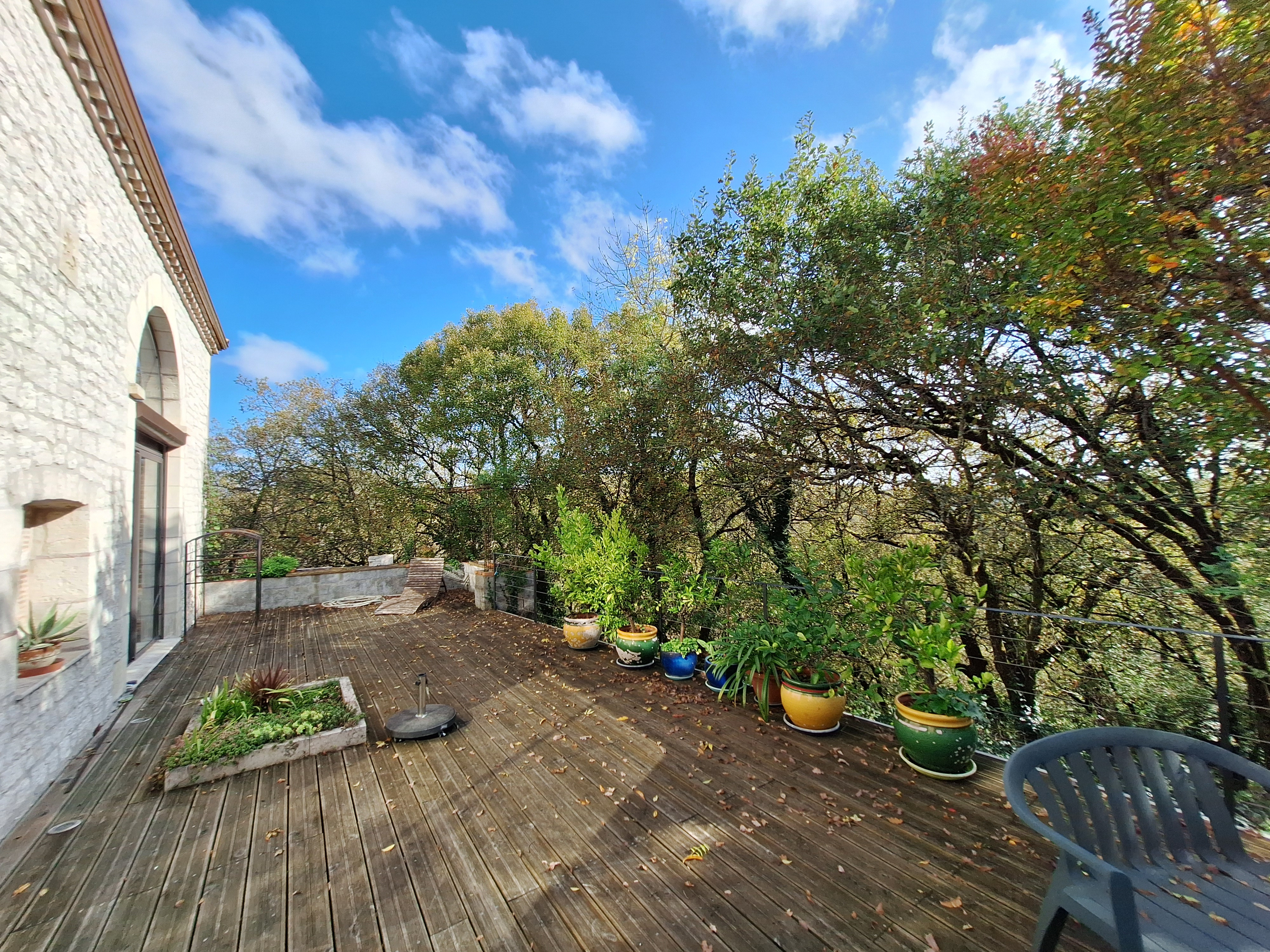 10 Bed, 8 Bath, HouseFor Sale, Montcuq, Lot, Midi-Pyrenees, 46800