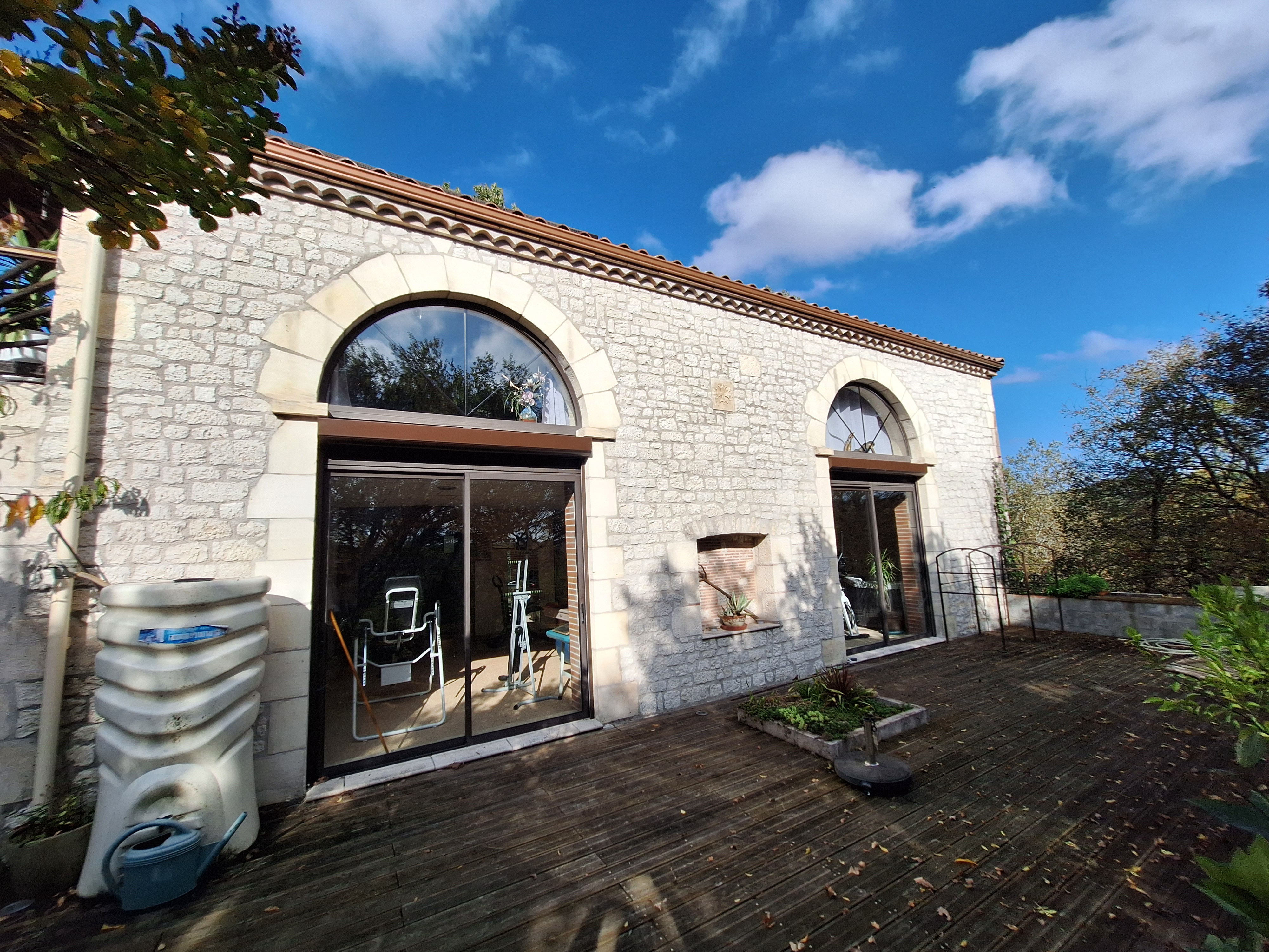 10 Bed, 8 Bath, HouseFor Sale, Montcuq, Lot, Midi-Pyrenees, 46800