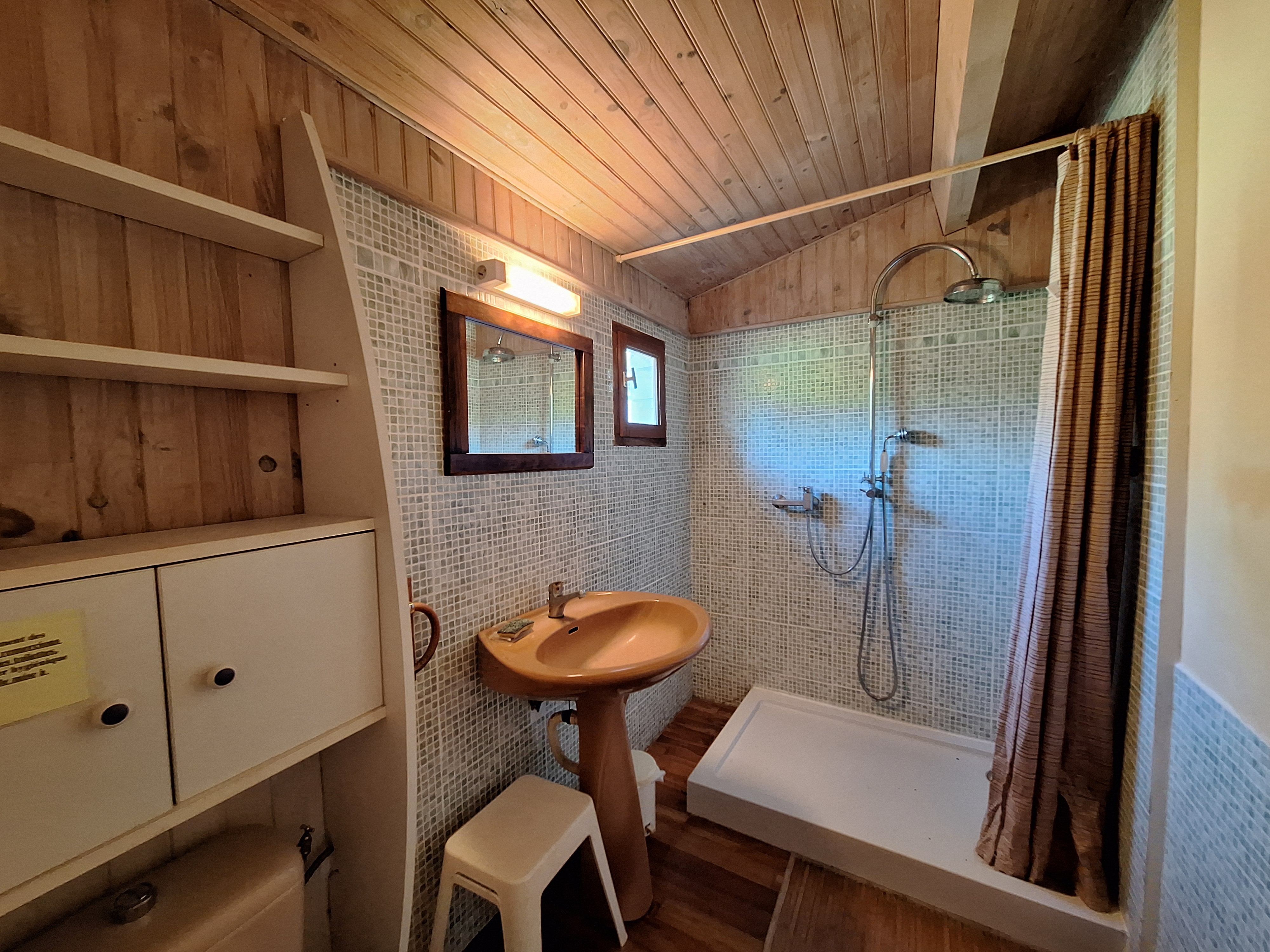 10 Bed, 8 Bath, HouseFor Sale, Montcuq, Lot, Midi-Pyrenees, 46800