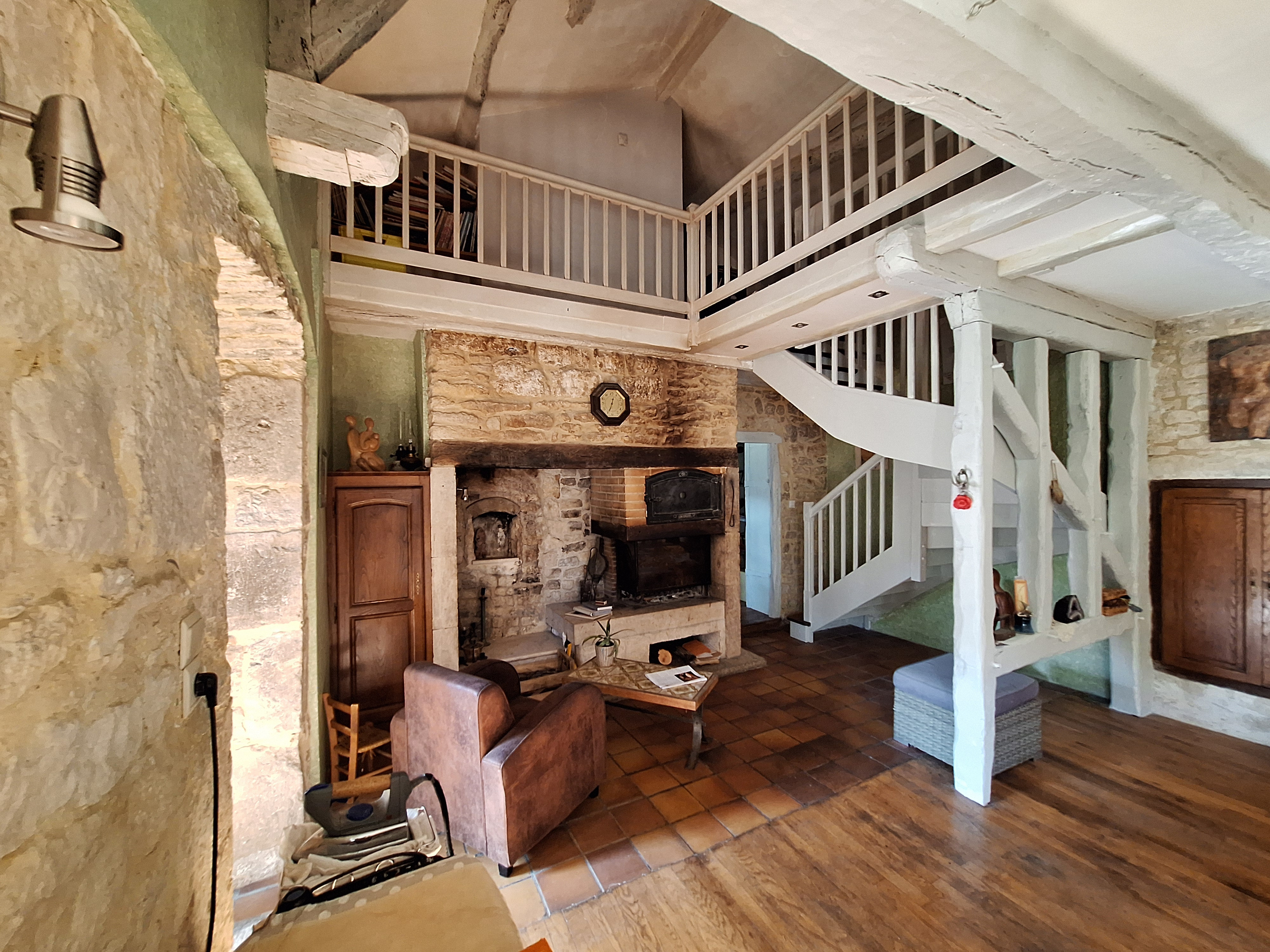 10 Bed, 8 Bath, HouseFor Sale, Montcuq, Lot, Midi-Pyrenees, 46800