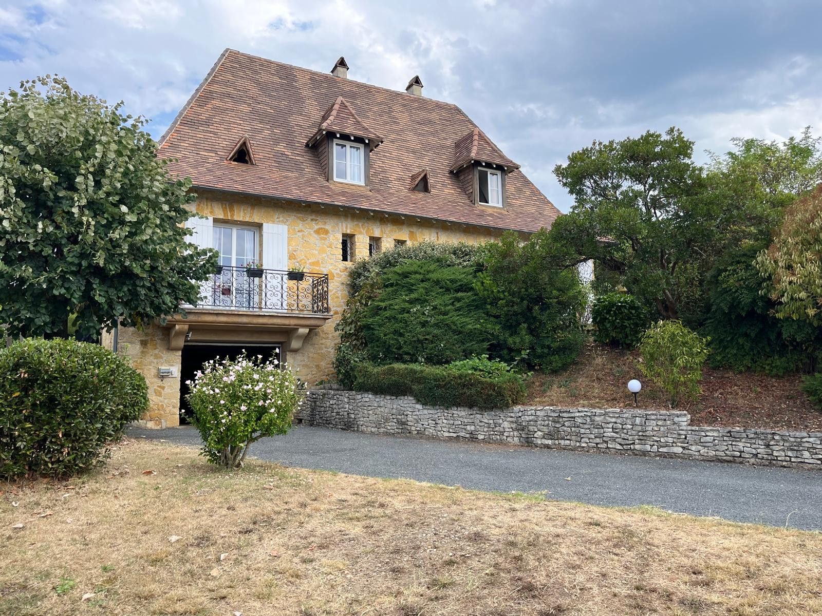 4 Bed, 1 Bath, HouseFor Sale, Mussidan, Dordogne, Aquitaine, 24400