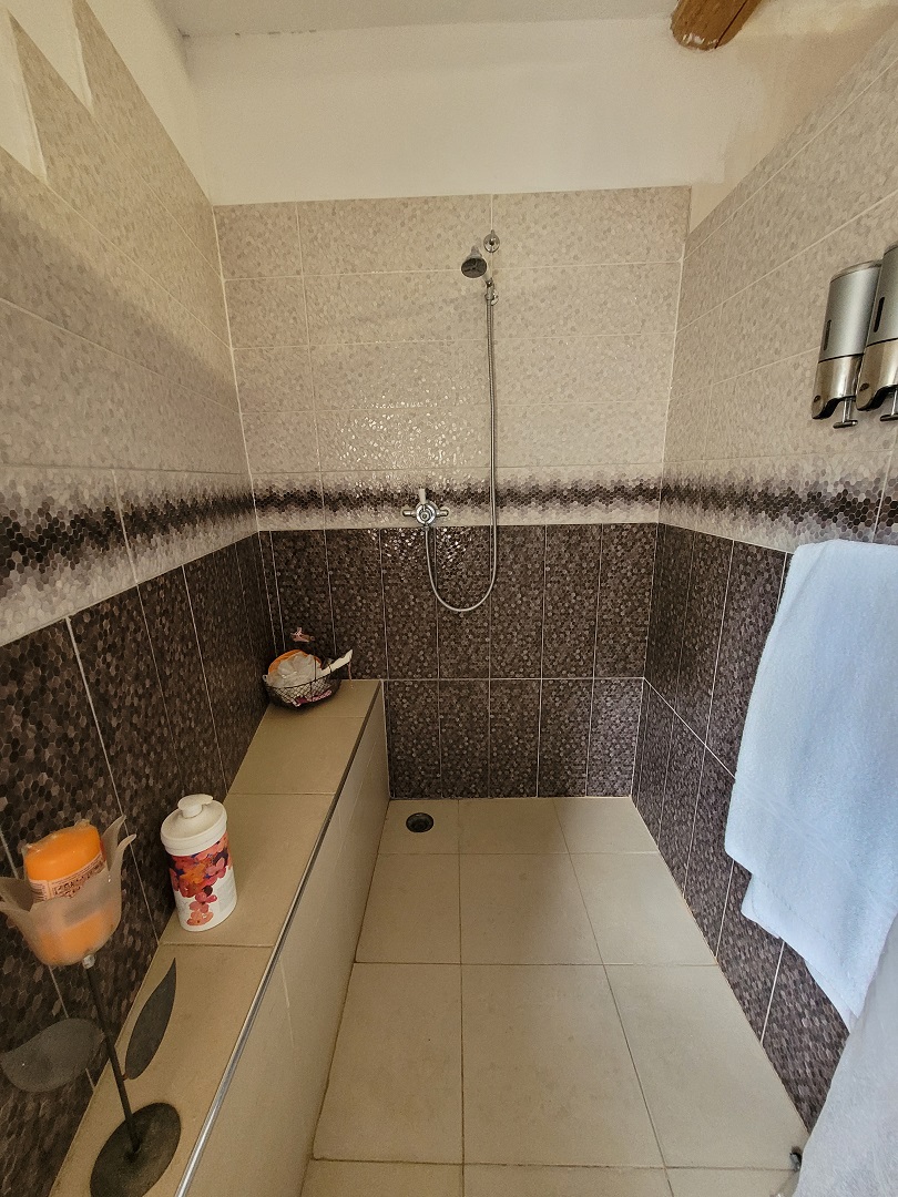 2 Bed, 2 Bath, HouseFor Sale, Autignac, Herault, Languedoc-Roussillon, 34480