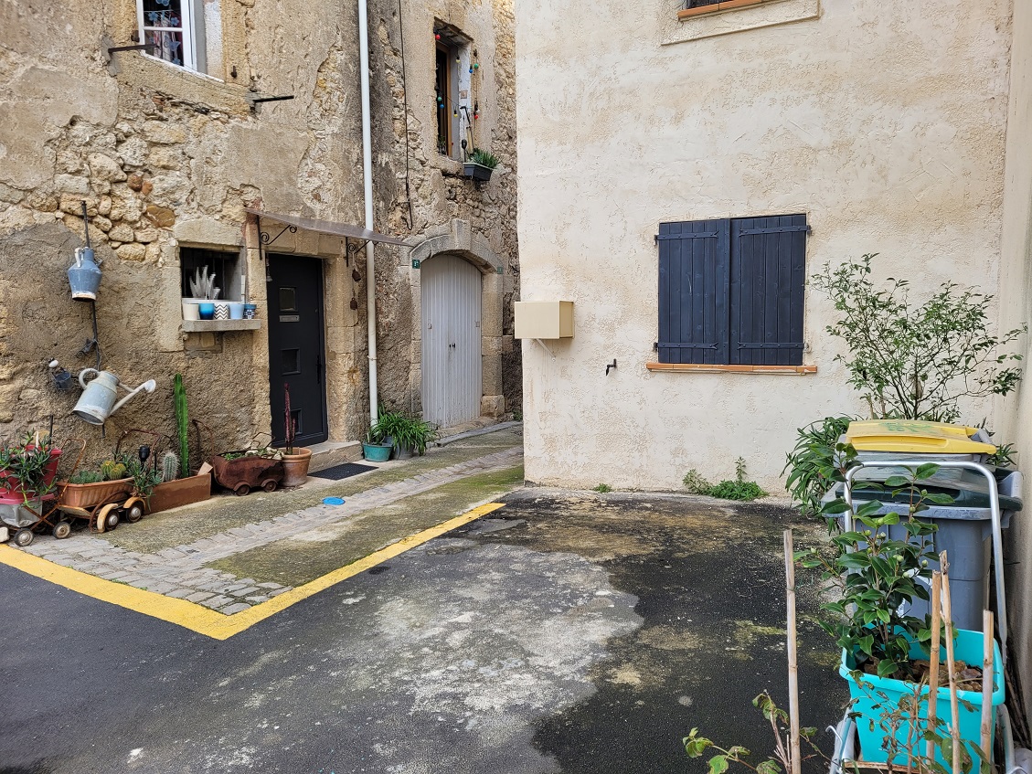 2 Bed, 2 Bath, HouseFor Sale, Autignac, Herault, Languedoc-Roussillon, 34480