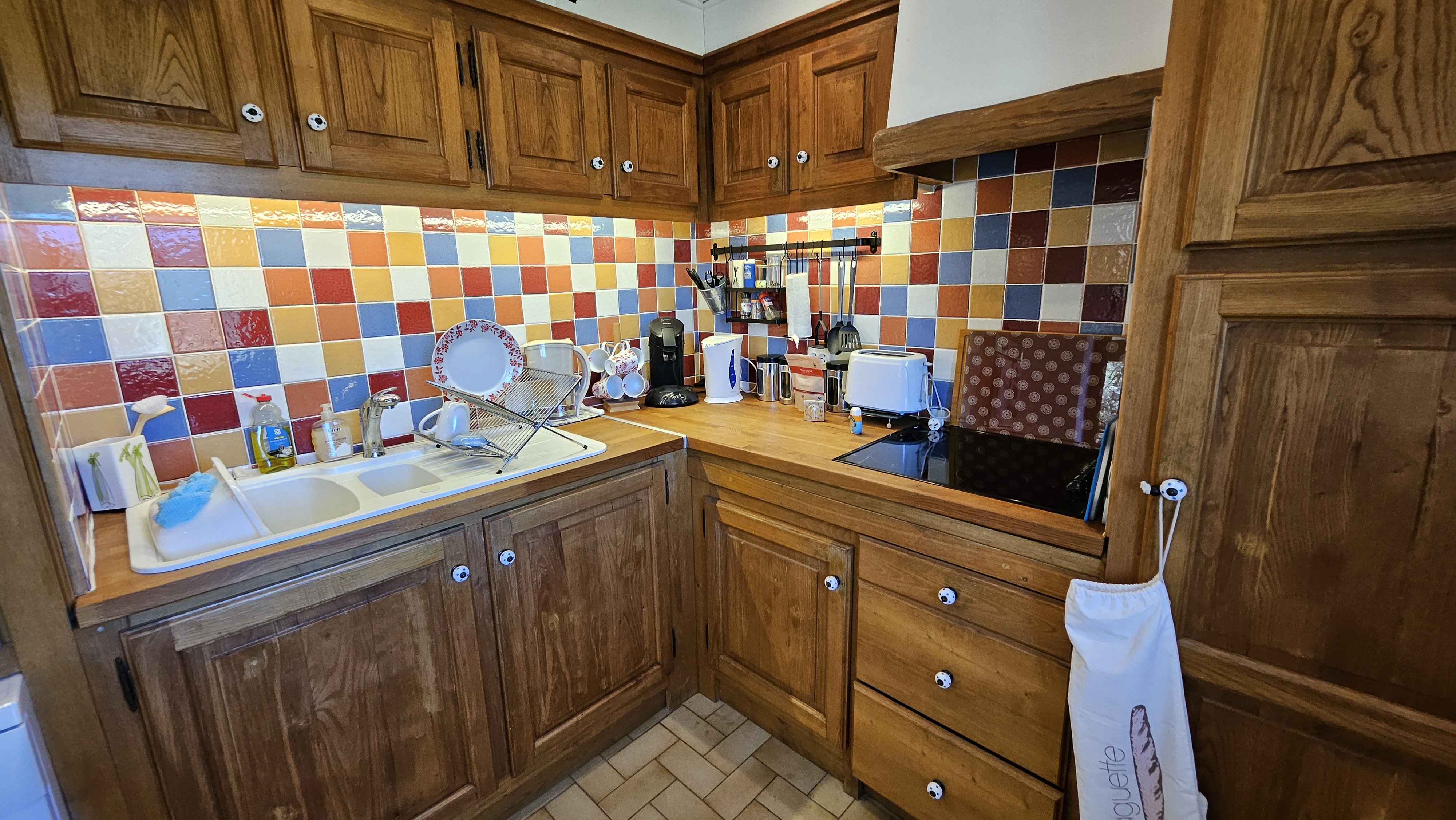 3 Bed, 2 Bath, HouseFor Sale, Lunas, Herault, Languedoc-Roussillon, 34650