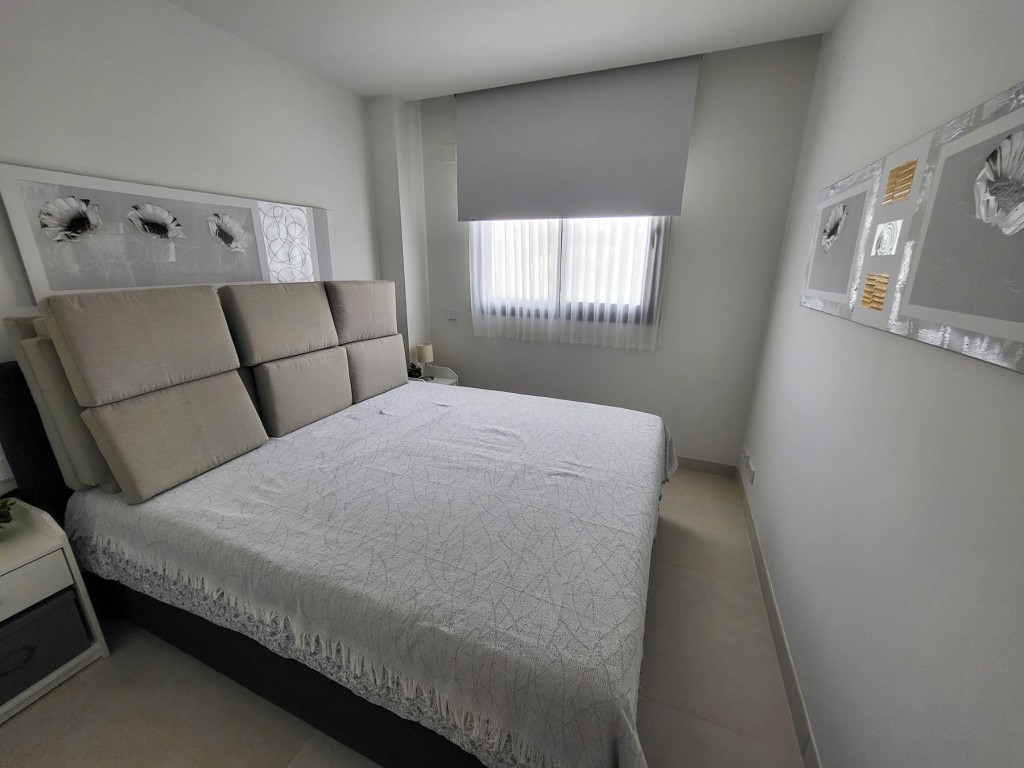 3 Bed, 2 Bath, ApartmentFor Sale, Fuengirola, Malaga