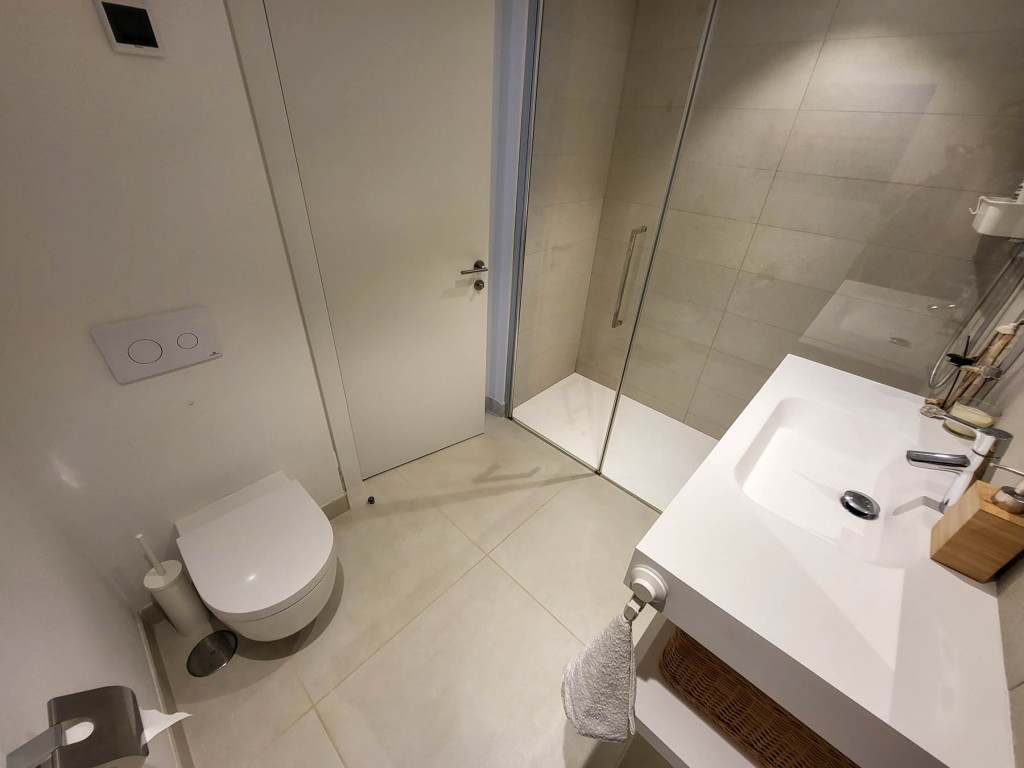 3 Bed, 2 Bath, ApartmentFor Sale, Fuengirola, Malaga