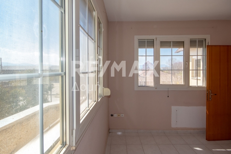 3 Bed, 1 Bath, ApartmentFor Sale, Stefanovikeio, Karla, Magnesia
