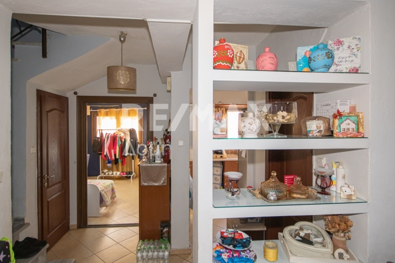 3 Bed, 1 Bath, ApartmentFor Sale, Center, Agria, Magnesia