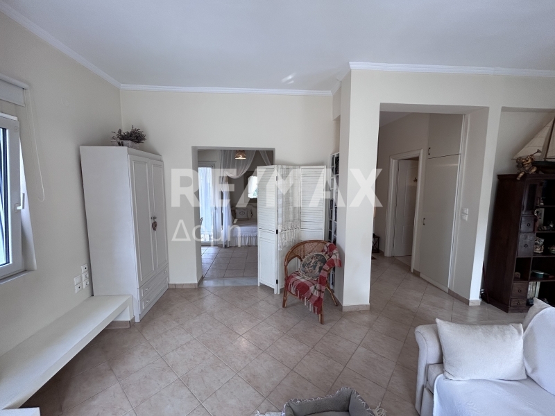 4 Bed, 2 Bath, ApartmentFor Sale, Center, Farsala, Larissa Prefecture