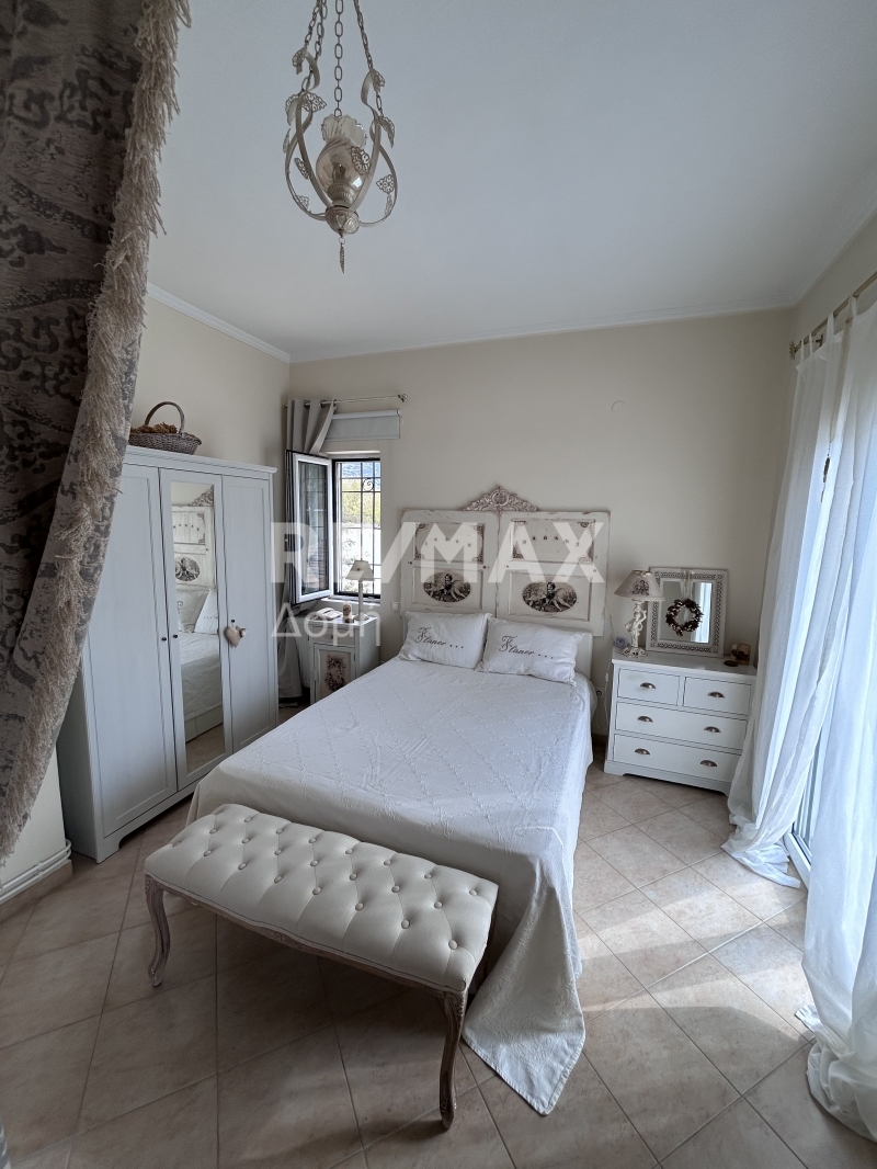 4 Bed, 2 Bath, ApartmentFor Sale, Center, Farsala, Larissa Prefecture