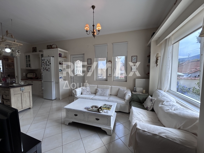 4 Bed, 2 Bath, ApartmentFor Sale, Center, Farsala, Larissa Prefecture