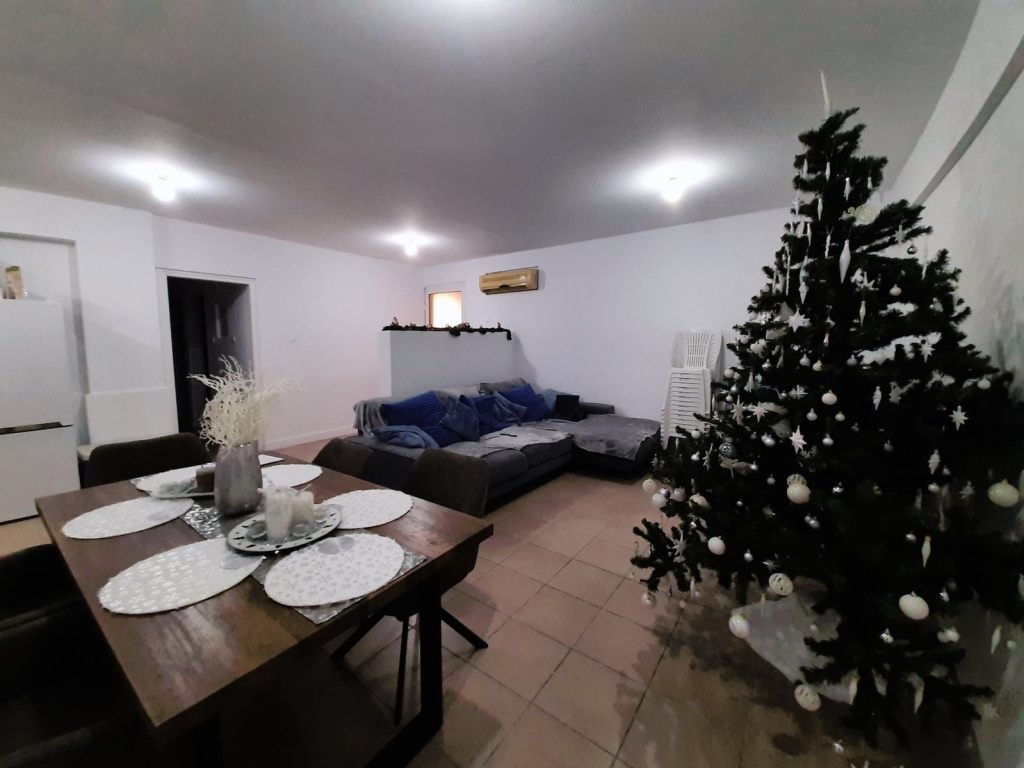 3 Bed, 2 Bath, ApartmentFor Sale, Larnaca, Larnaca
