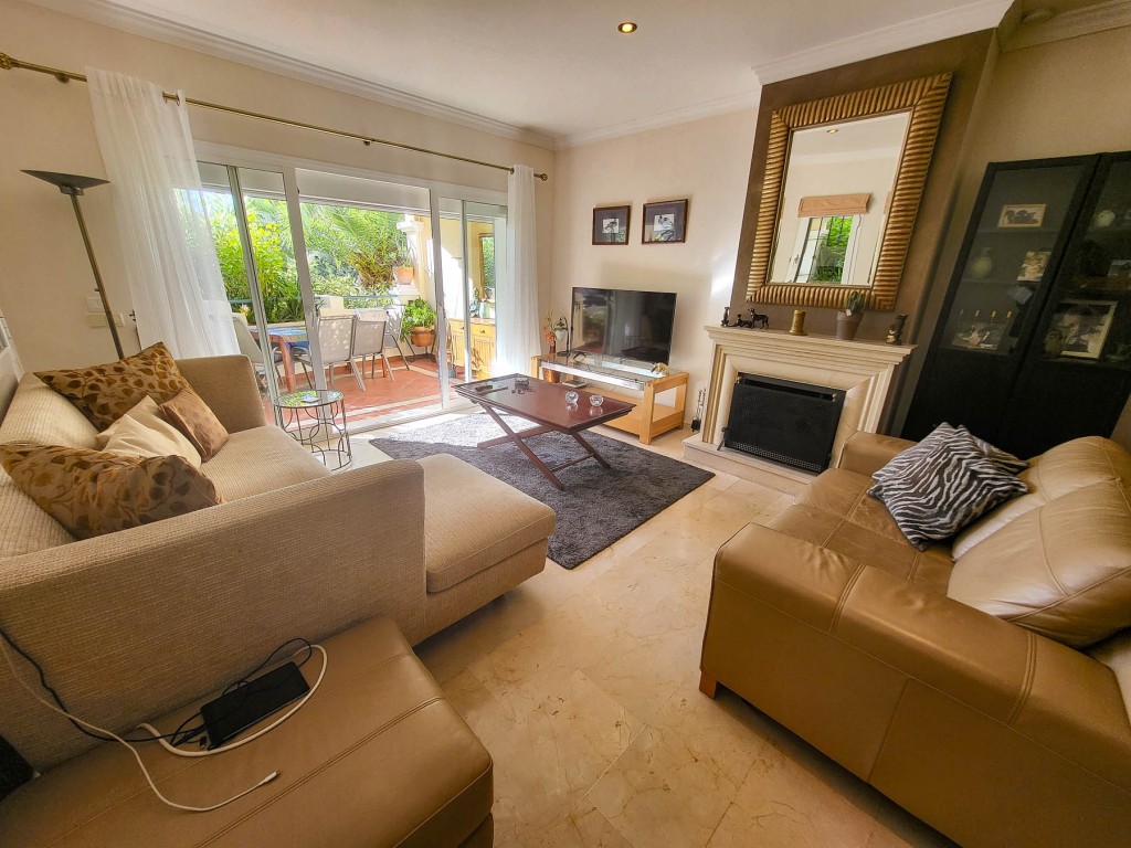 2 Bed, 2 Bath, ApartmentFor Sale, Elviria, Malaga