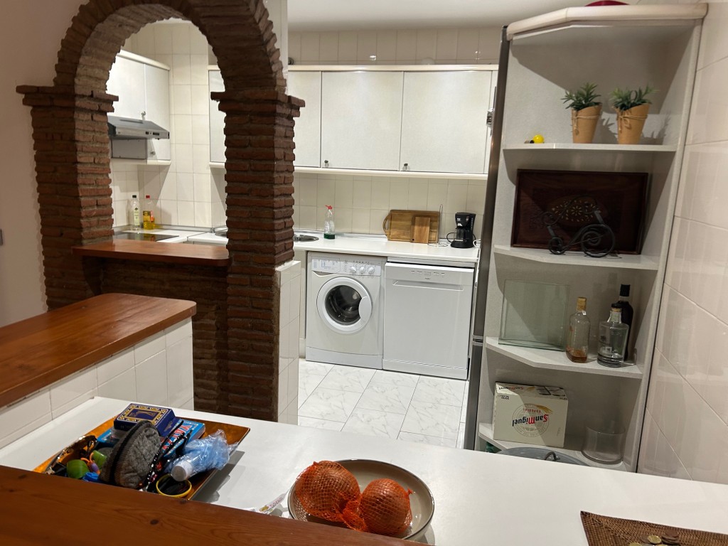 3 Bed, 2 Bath, ApartmentFor Sale, Calahonda, Malaga