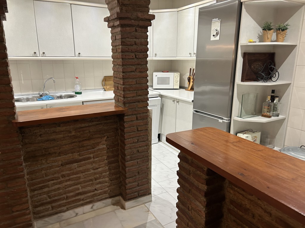 3 Bed, 2 Bath, ApartmentFor Sale, Calahonda, Malaga