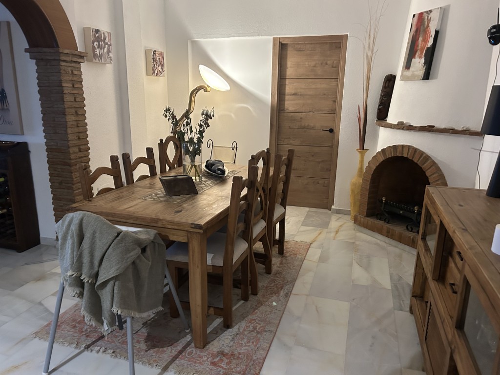 3 Bed, 2 Bath, ApartmentFor Sale, Calahonda, Malaga