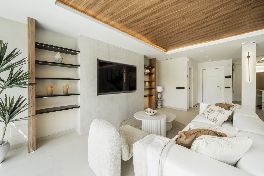 3 Bed, 2 Bath, HouseFor Sale, Benahavis, Malaga