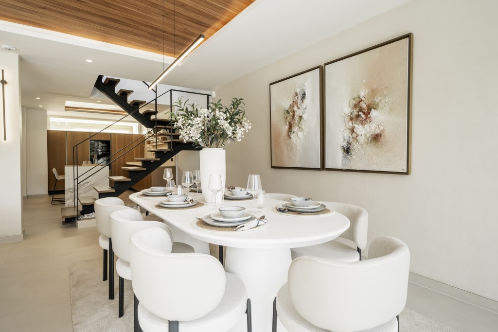 3 Bed, 2 Bath, HouseFor Sale, Benahavis, Malaga