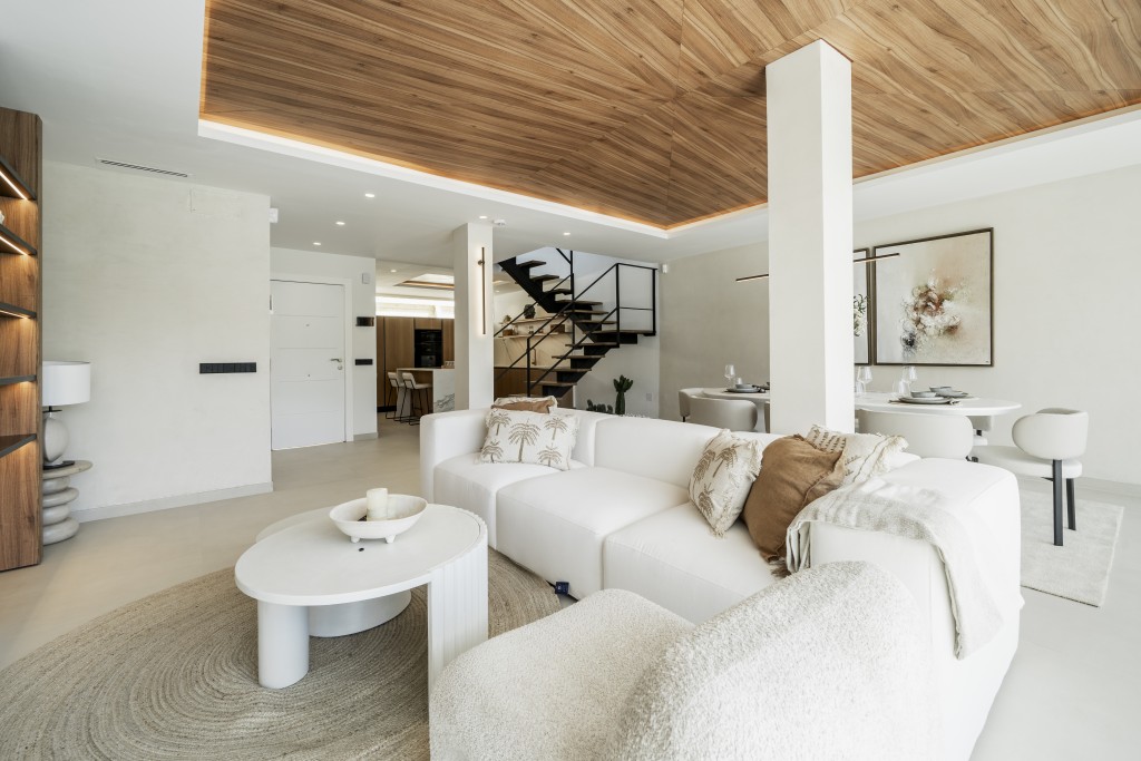 3 Bed, 2 Bath, HouseFor Sale, Benahavis, Malaga