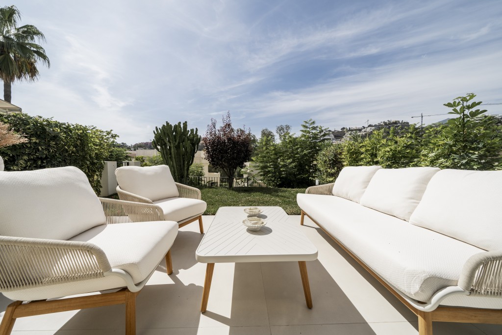 3 Bed, 2 Bath, HouseFor Sale, Benahavis, Malaga