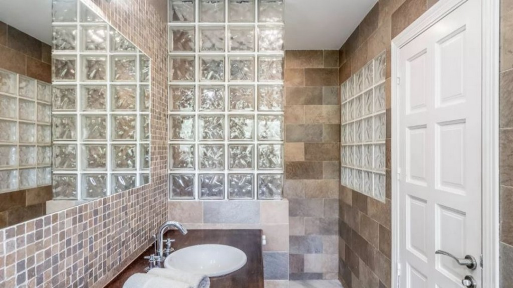 3 Bed, 3 Bath, HouseFor Sale, Estepona, Malaga