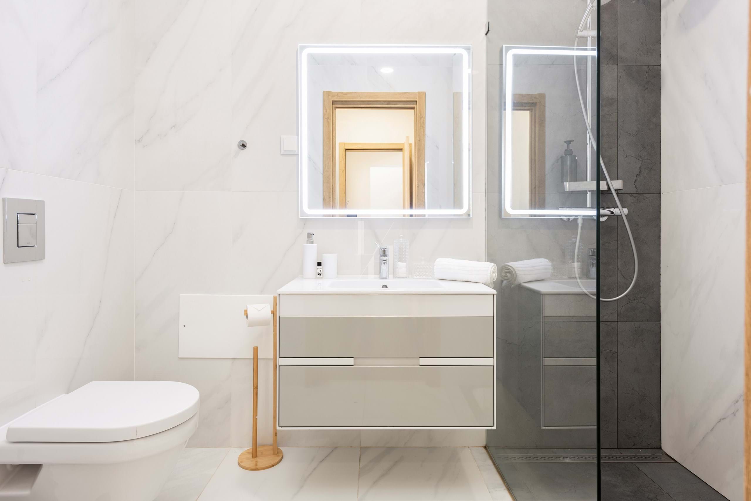 3 Bed, 2 Bath, ApartmentFor Sale, Albufeira, Faro, 8200-042