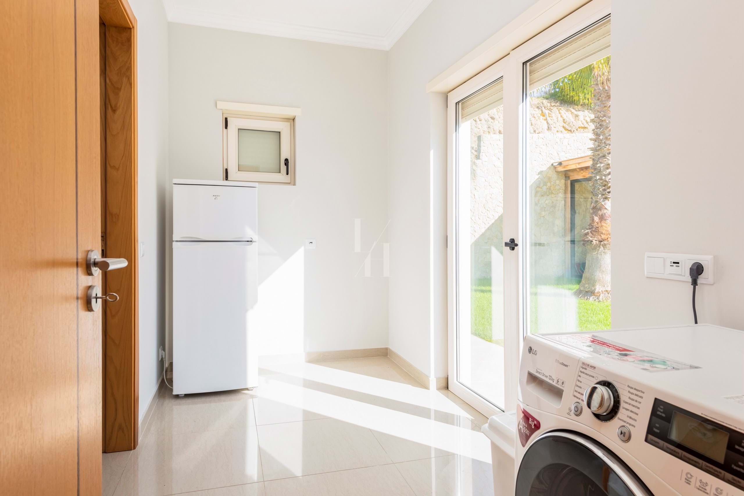 4 Bed, 4 Bath, HouseFor Sale, Albufeira, Faro, 8200-918