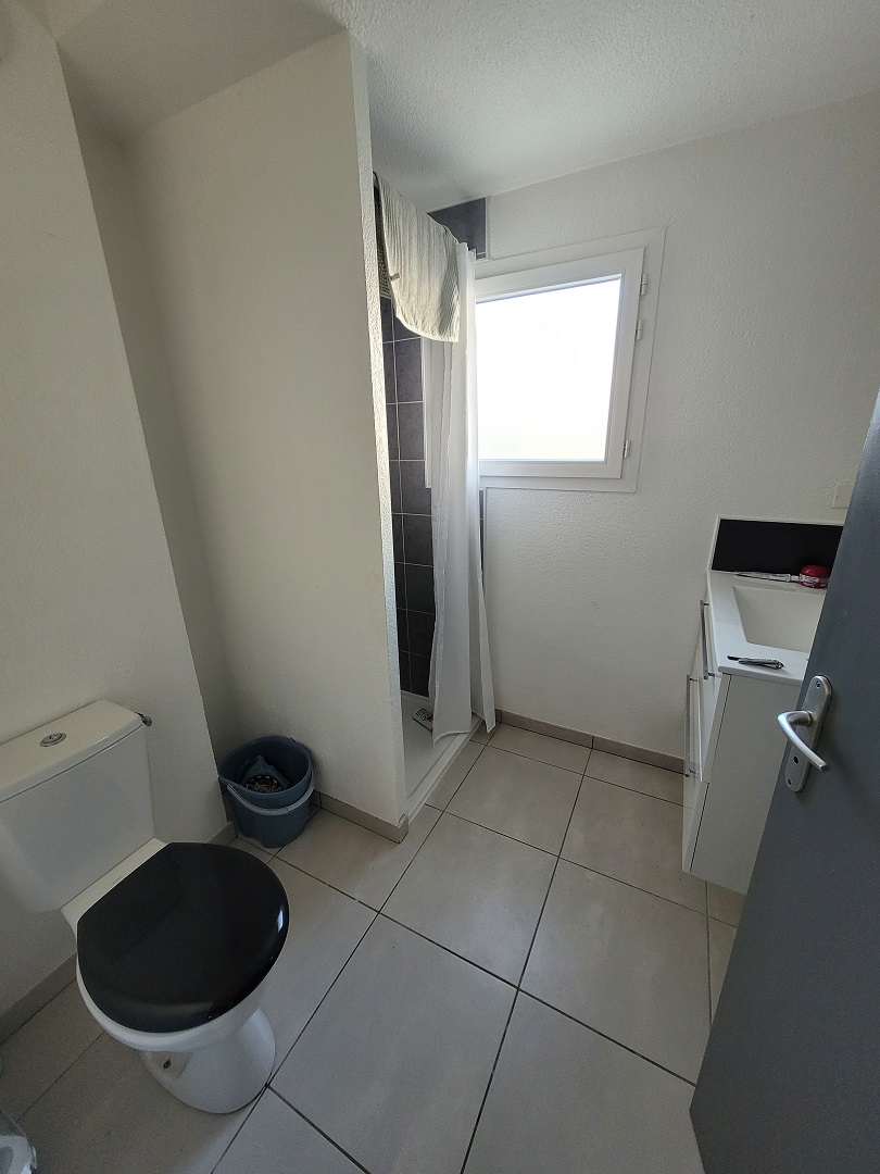 1 Bed, 1 Bath, ApartmentFor Sale, Serignan, Herault, Languedoc-Roussillon, 34410