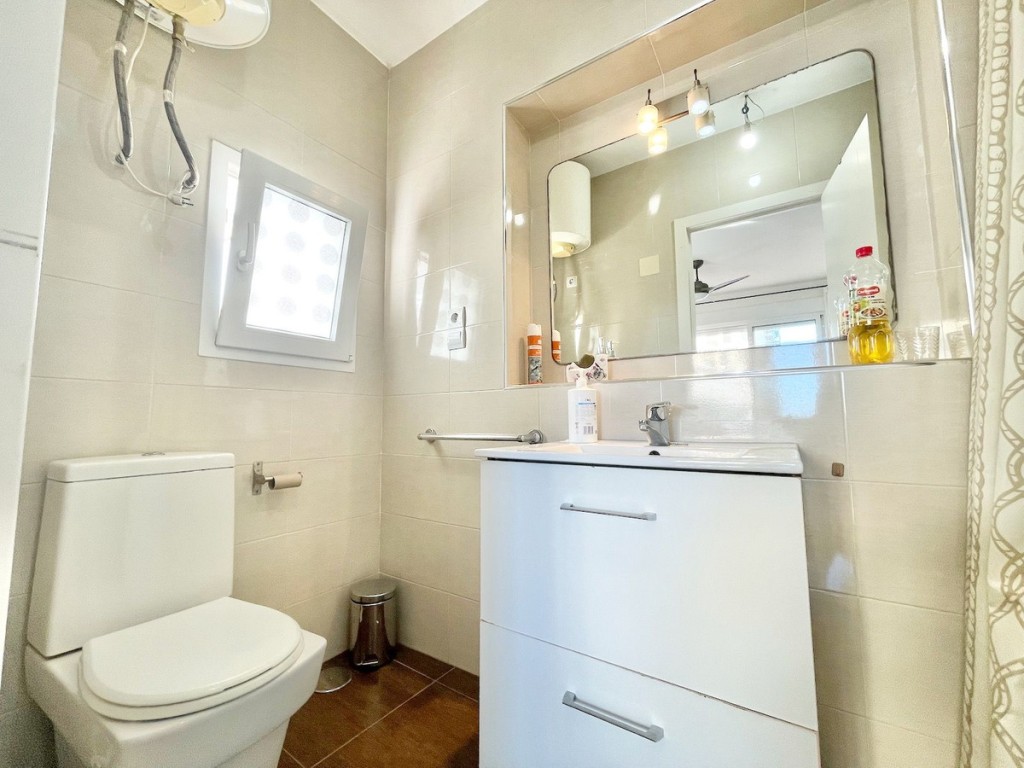 5 Bed, 2 Bath, HouseFor Sale, Fuengirola, Malaga