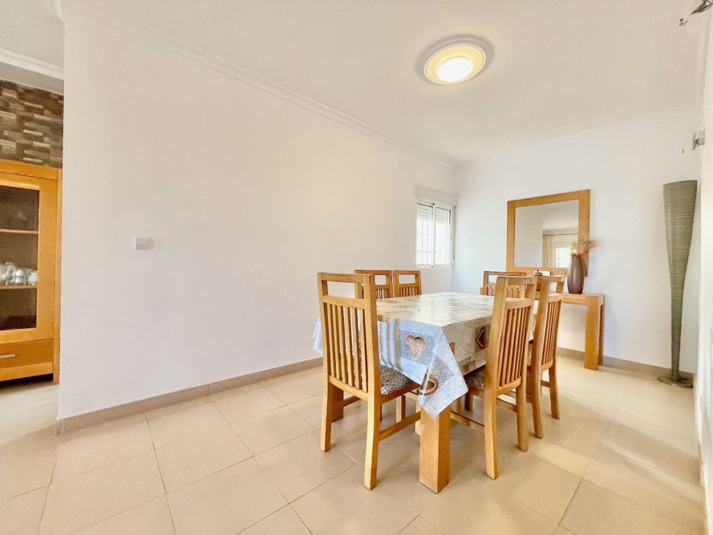 5 Bed, 2 Bath, HouseFor Sale, Fuengirola, Malaga