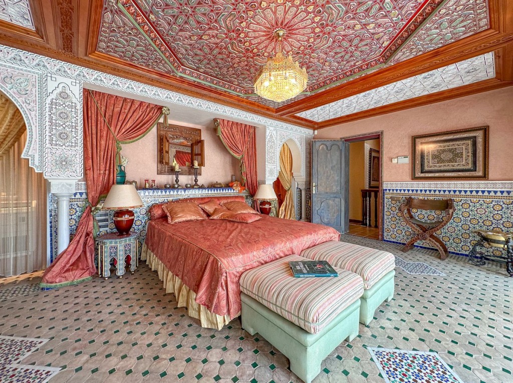 9 Bed, 7 Bath, HouseFor Sale, Mijas Costa, Malaga