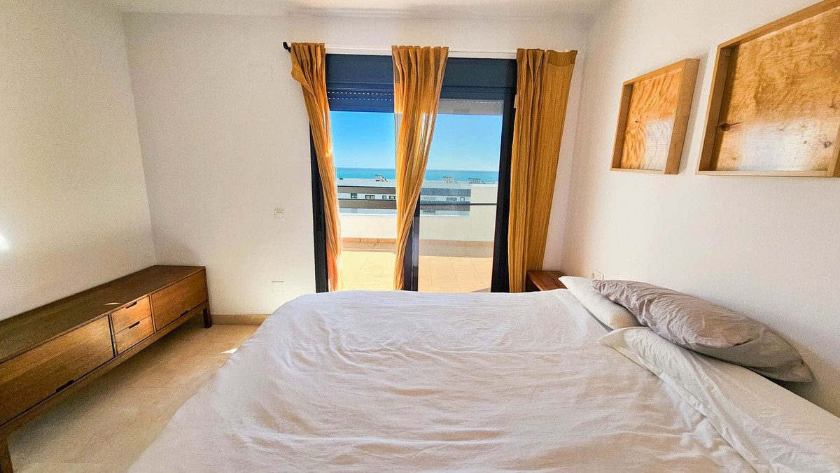 3 Bed, 2 Bath, ApartmentFor Sale, Casares Playa, Malaga