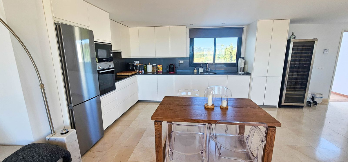 3 Bed, 2 Bath, ApartmentFor Sale, Casares Playa, Malaga