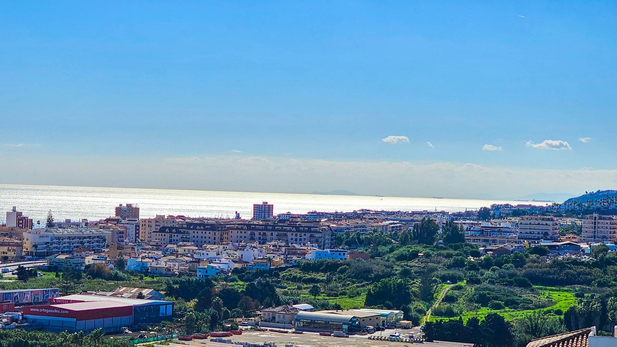 3 Bed, 2 Bath, ApartmentFor Sale, Casares Playa, Malaga