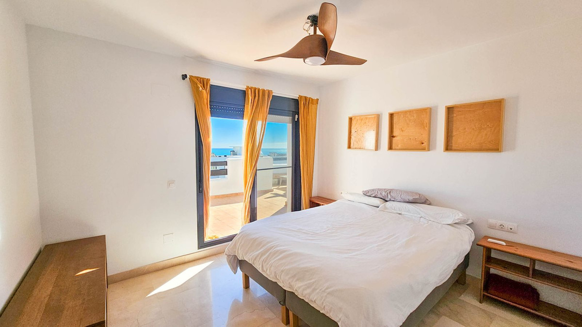 3 Bed, 2 Bath, ApartmentFor Sale, Casares Playa, Malaga