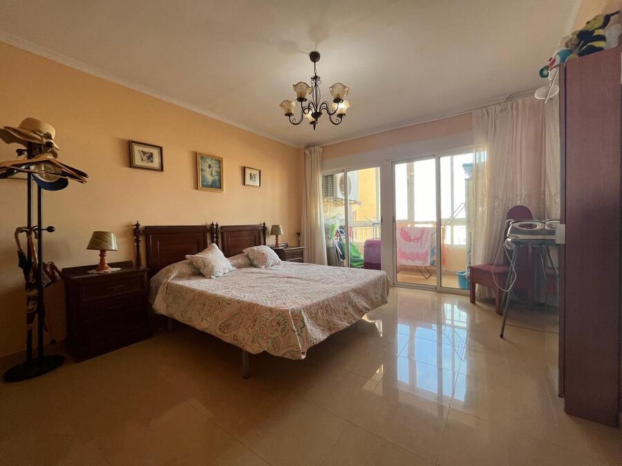 3 Bed, 2 Bath, ApartmentFor Sale, Torrevieja, Alicante