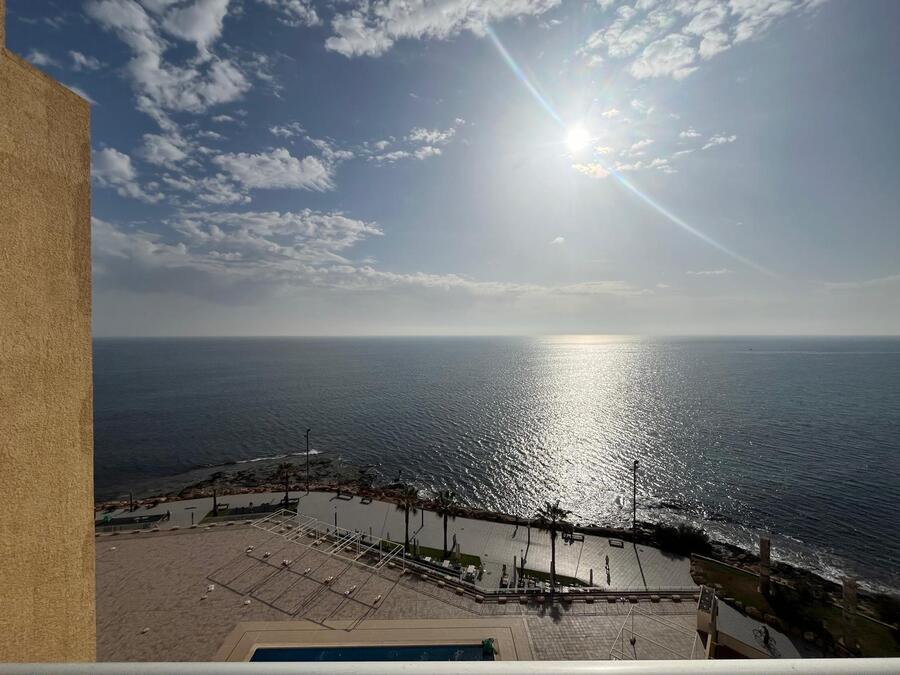 3 Bed, 2 Bath, ApartmentFor Sale, Torrevieja, Alicante