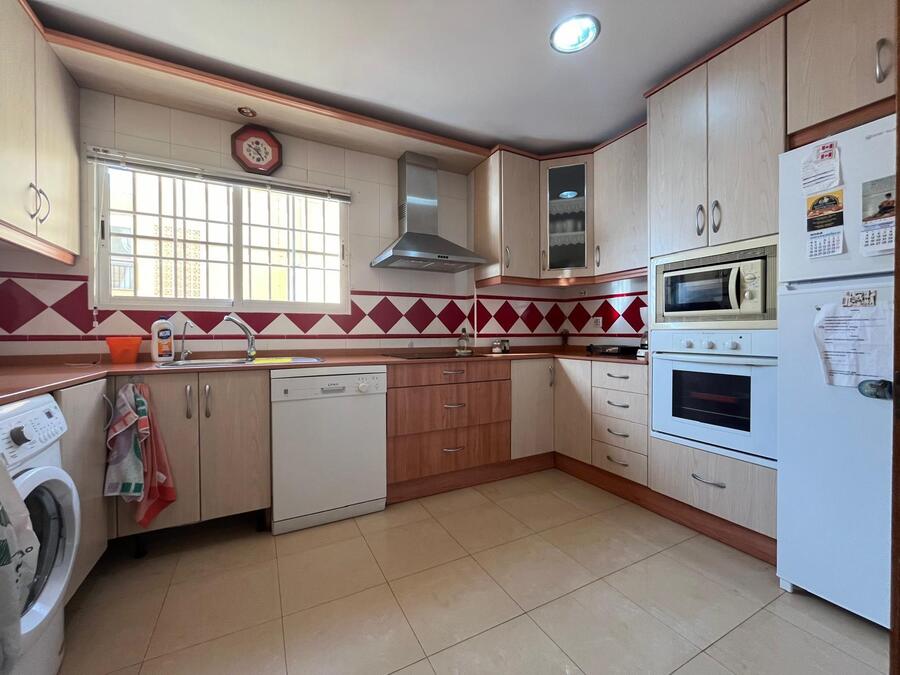 3 Bed, 2 Bath, ApartmentFor Sale, Torrevieja, Alicante