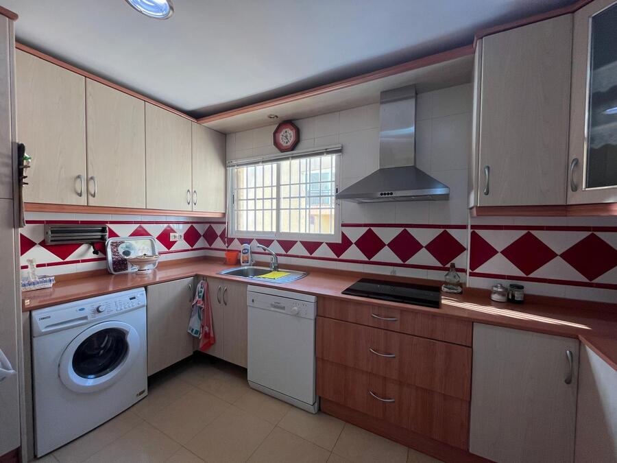 3 Bed, 2 Bath, ApartmentFor Sale, Torrevieja, Alicante