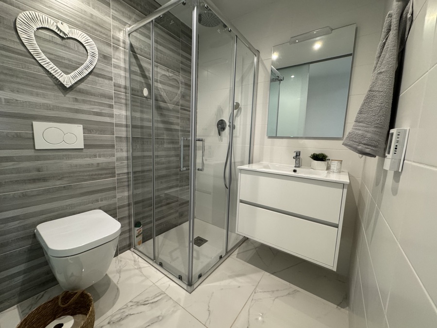 2 Bed, 2 Bath, ApartmentFor Sale, Guardamar Del Segura, Alicante