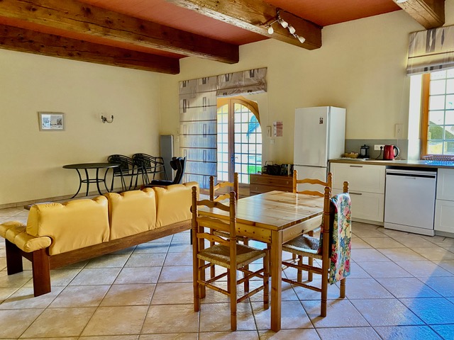 2 Bed, 2 Bath, ApartmentFor Sale, Lezignan Corbieres, Aude, Languedoc-Roussillon, 11700